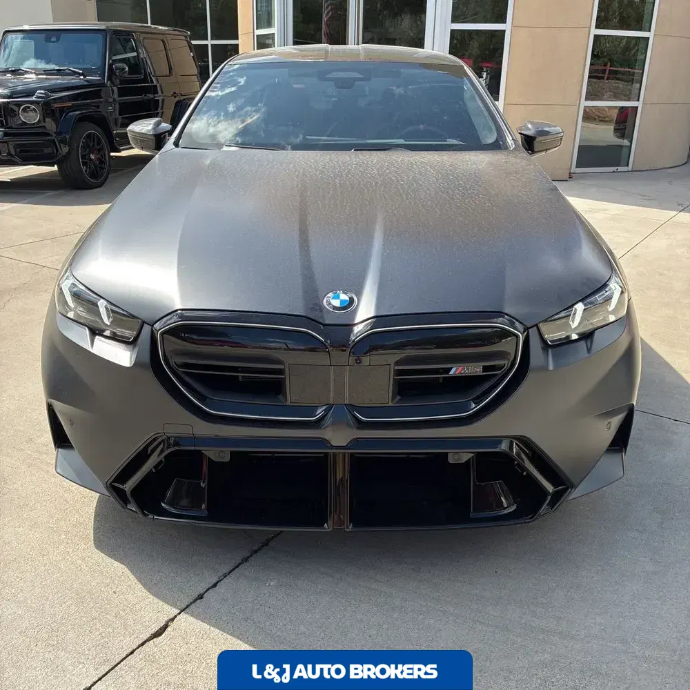 2025 BMW M5 Base