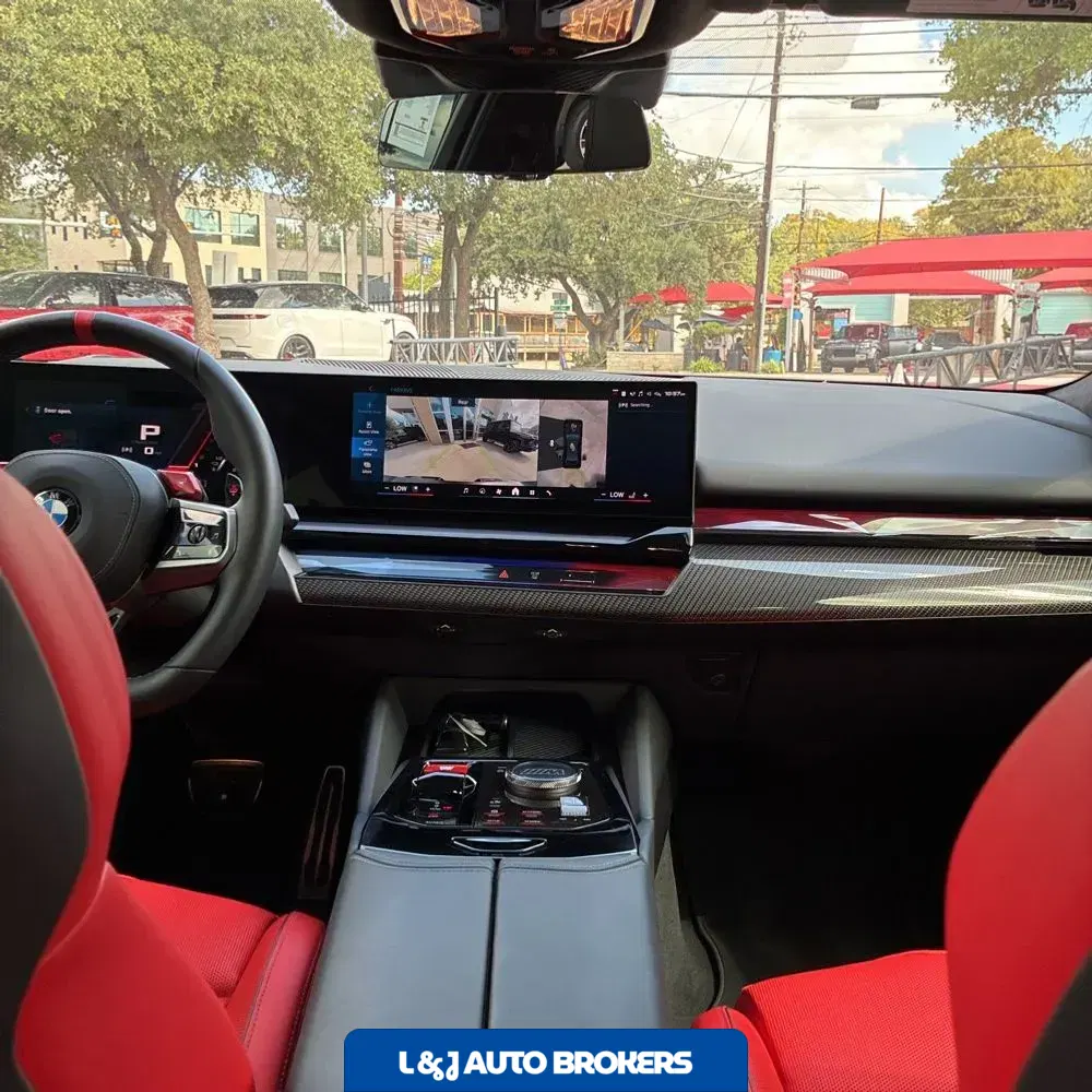 2025 BMW M5 Base