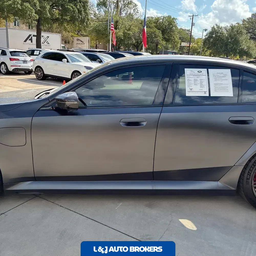 2025 BMW M5 Base