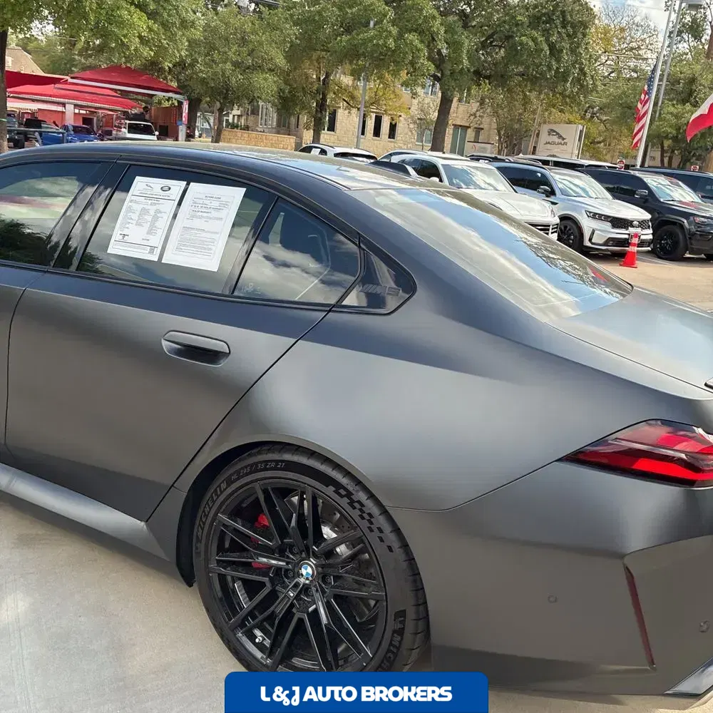 2025 BMW M5 Base