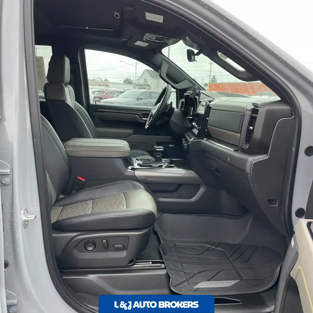2025 Chevrolet Silverado 1500 ZR2
