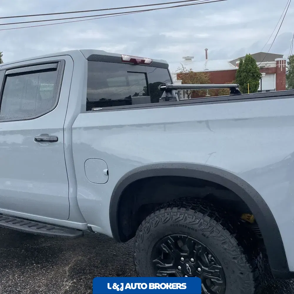 2025 Chevrolet Silverado 1500 ZR2