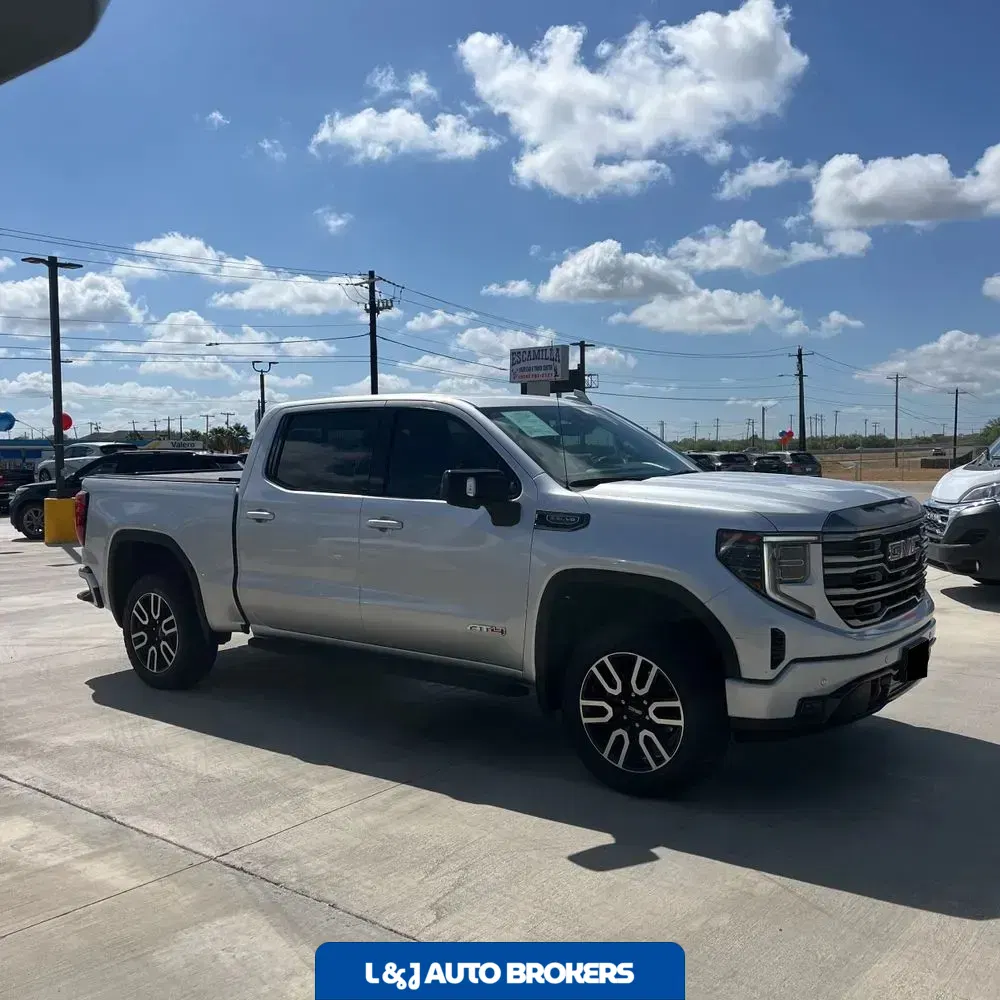 2022 GMC Sierra 1500 AT4