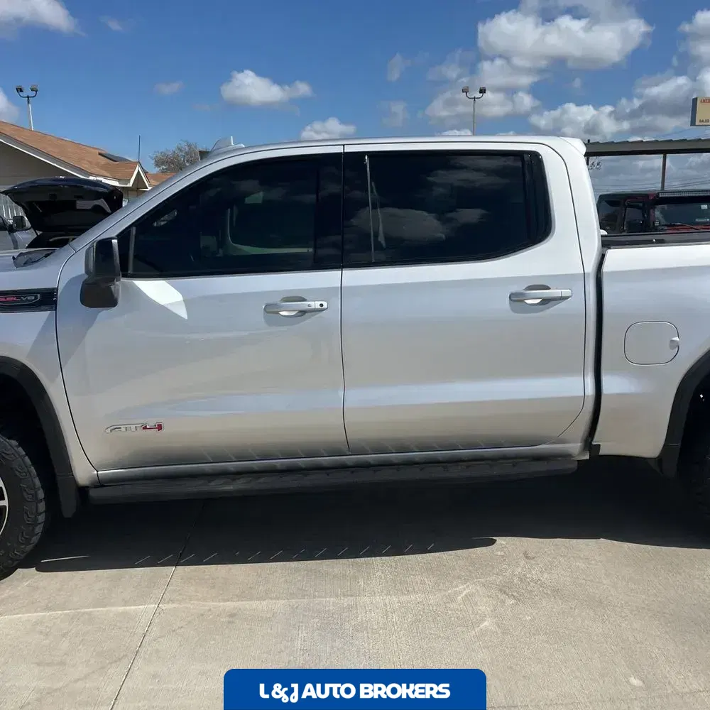 2022 GMC Sierra 1500 AT4