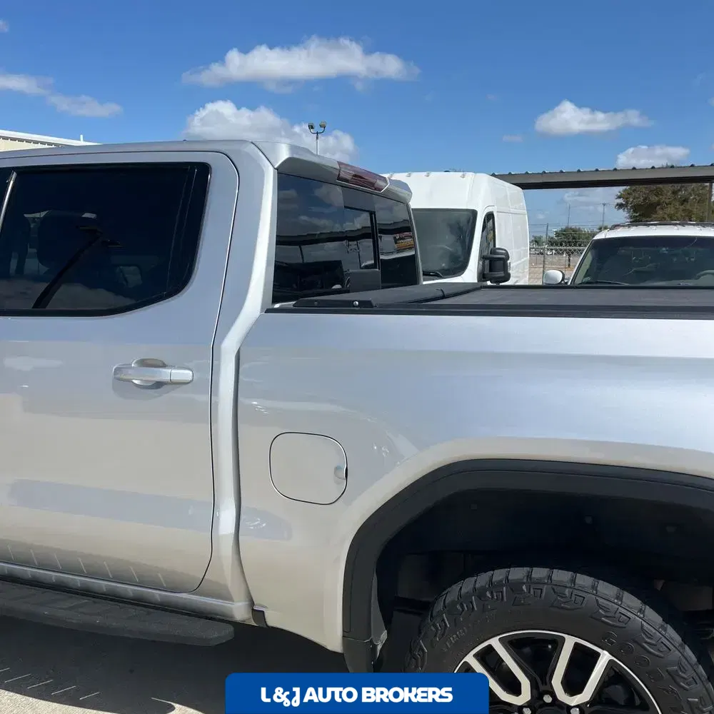 2022 GMC Sierra 1500 AT4