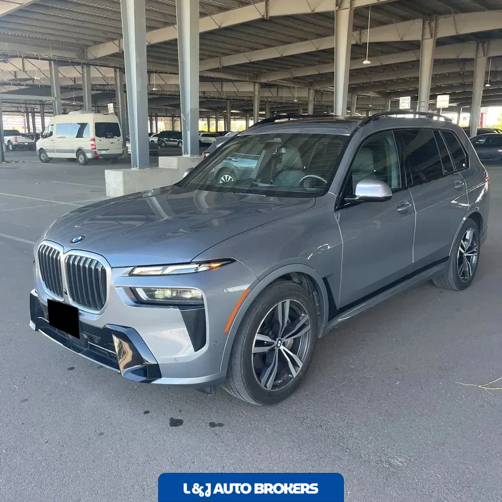 2025 BMW X7 XDrive40i