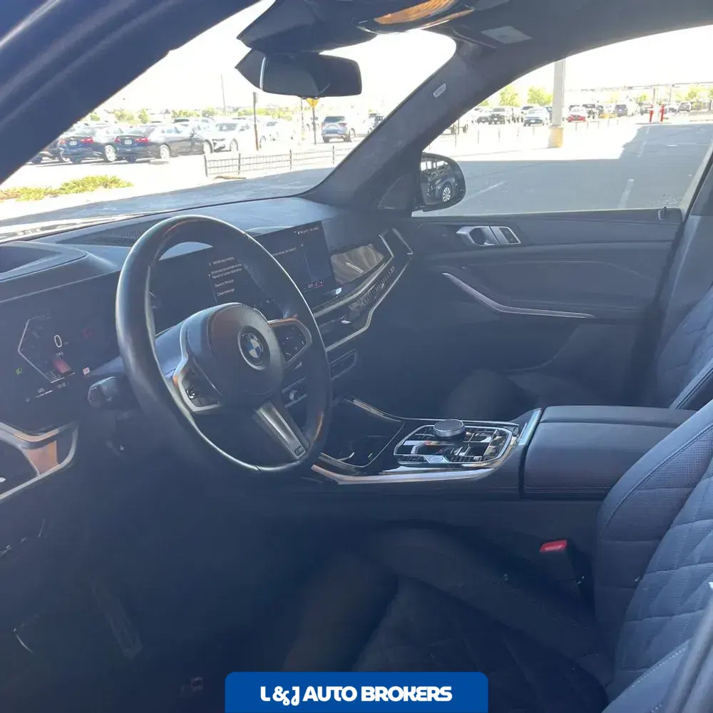2025 BMW X7 XDrive40i
