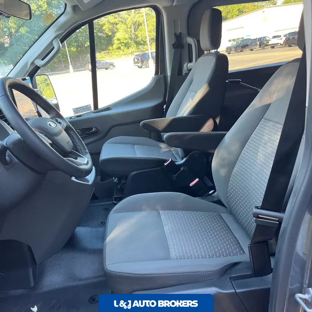 2024 Ford Transit 350 XLT