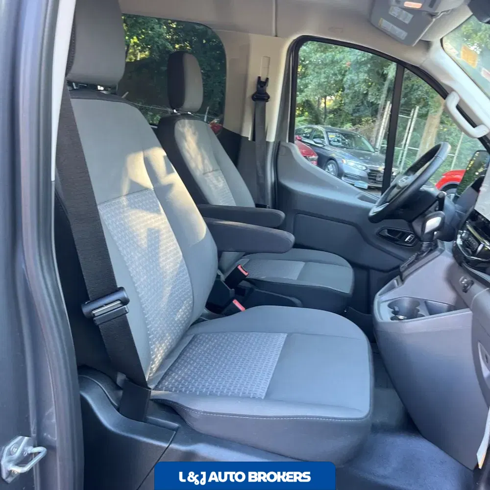 2024 Ford Transit 350 XLT