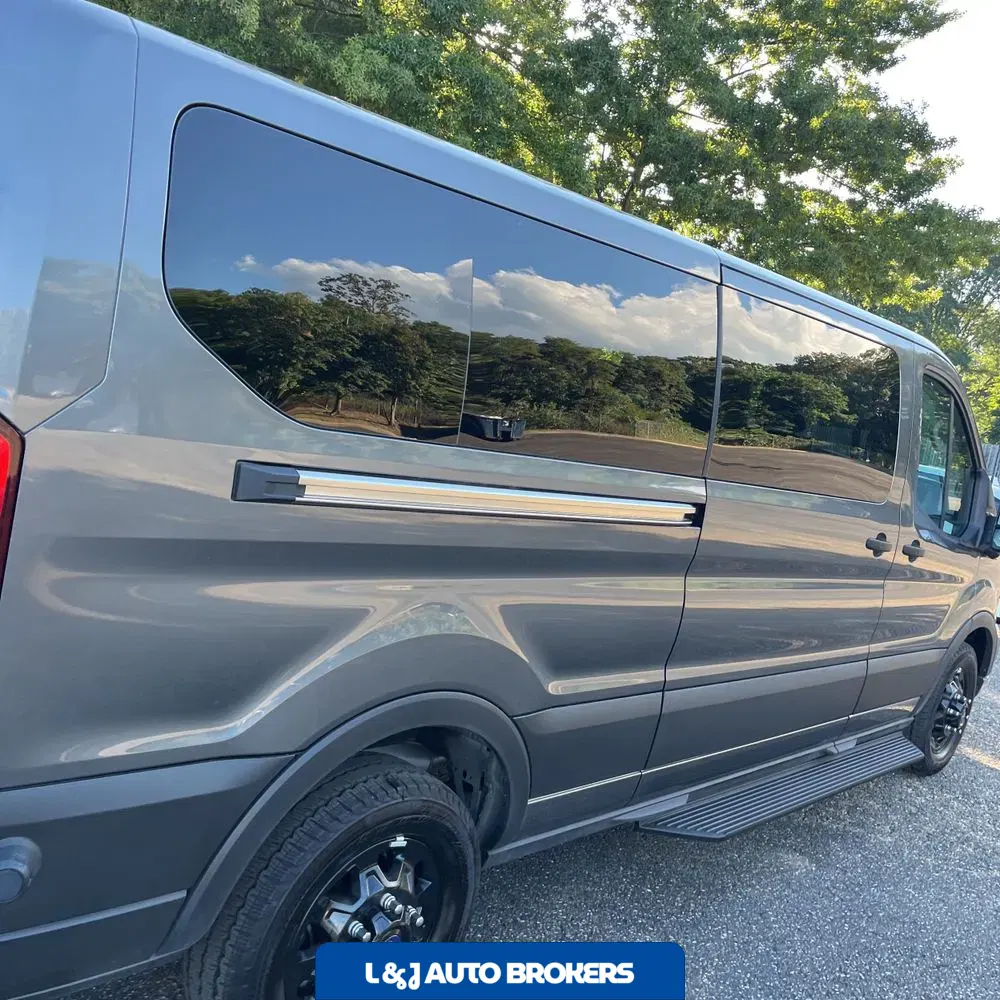 2024 Ford Transit 350 XLT