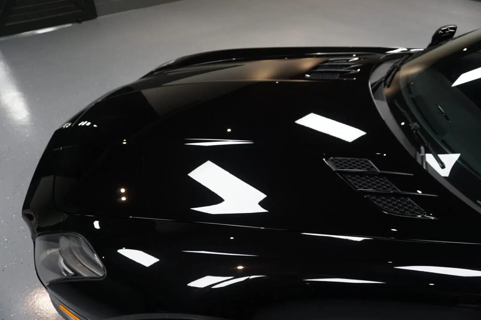 1,700-Mile 2013 Mercedes-Benz SLS AMG GT