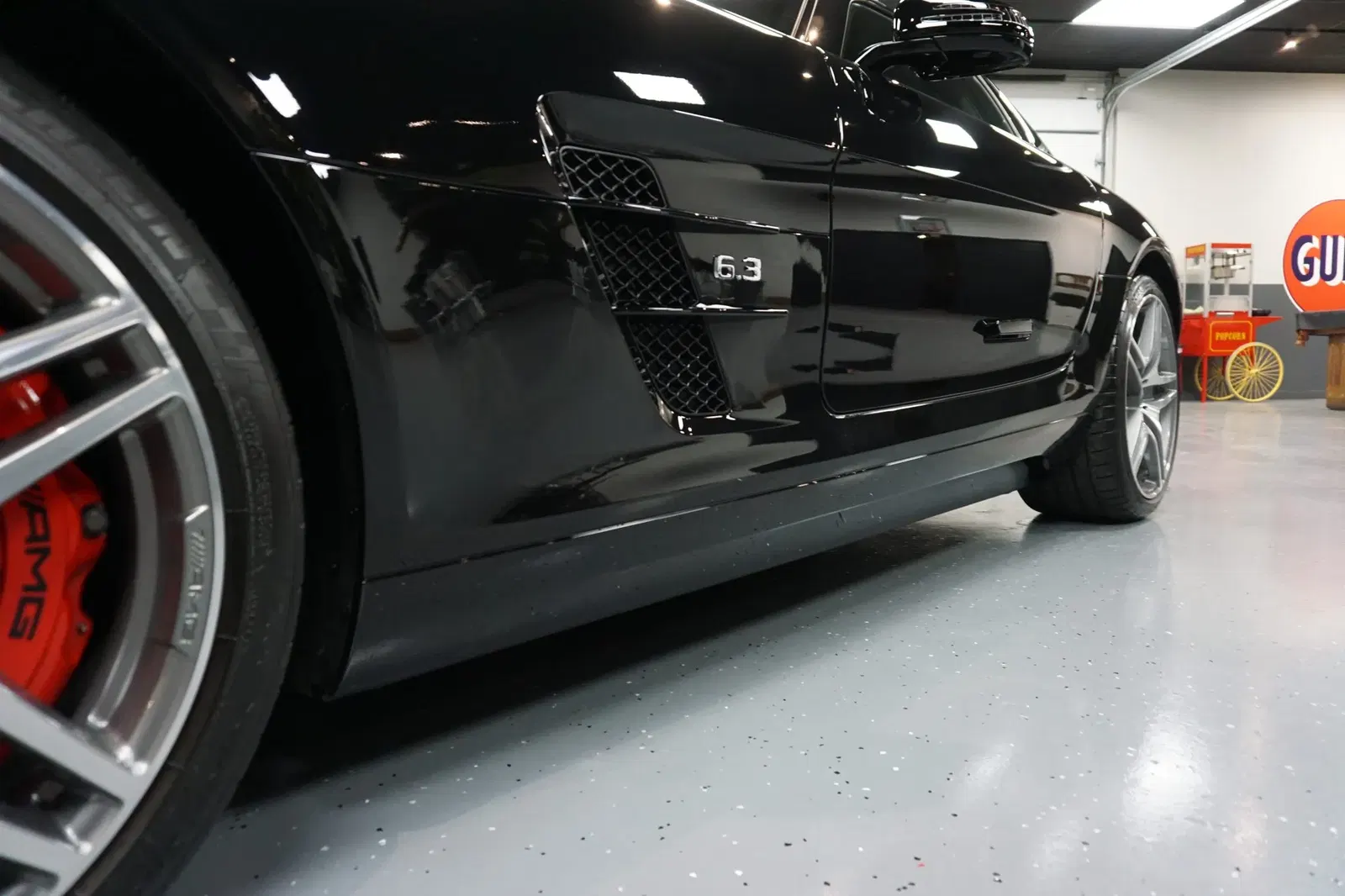 1,700-Mile 2013 Mercedes-Benz SLS AMG GT