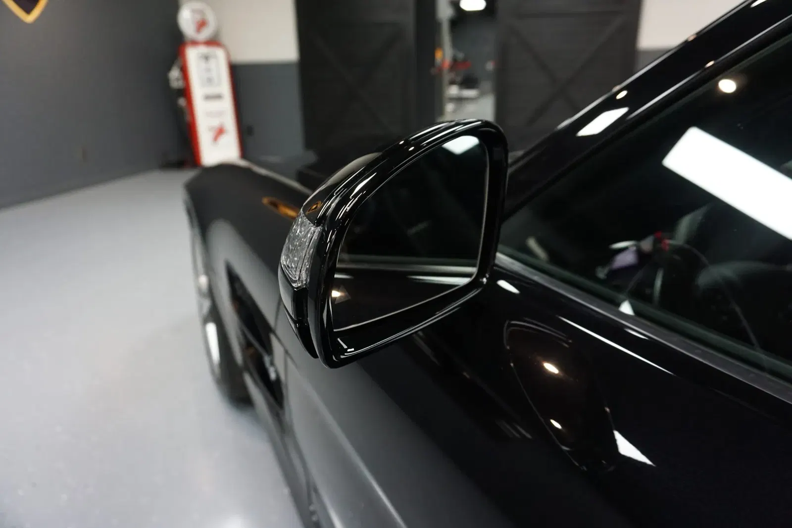 1,700-Mile 2013 Mercedes-Benz SLS AMG GT
