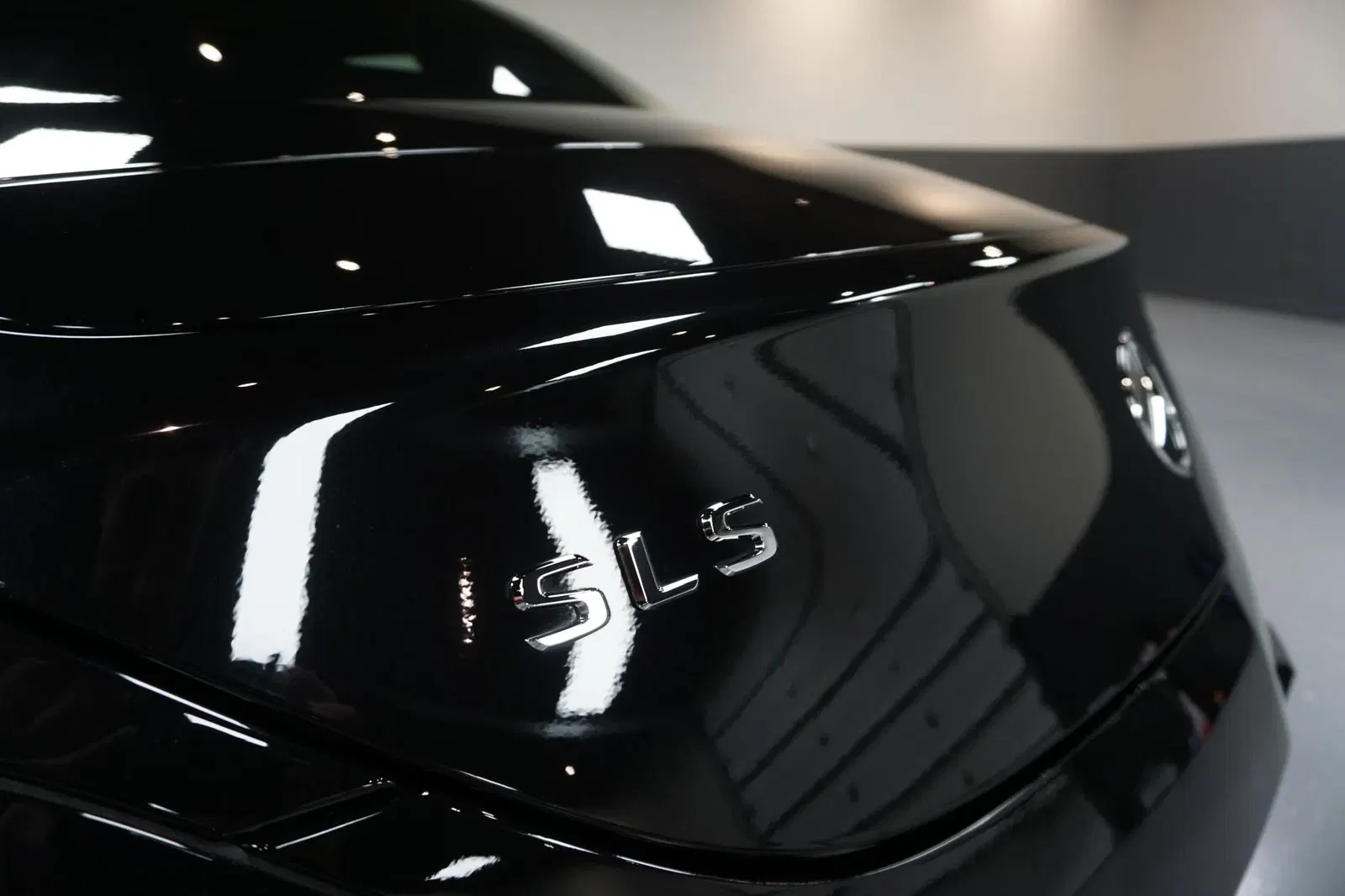 1,700-Mile 2013 Mercedes-Benz SLS AMG GT