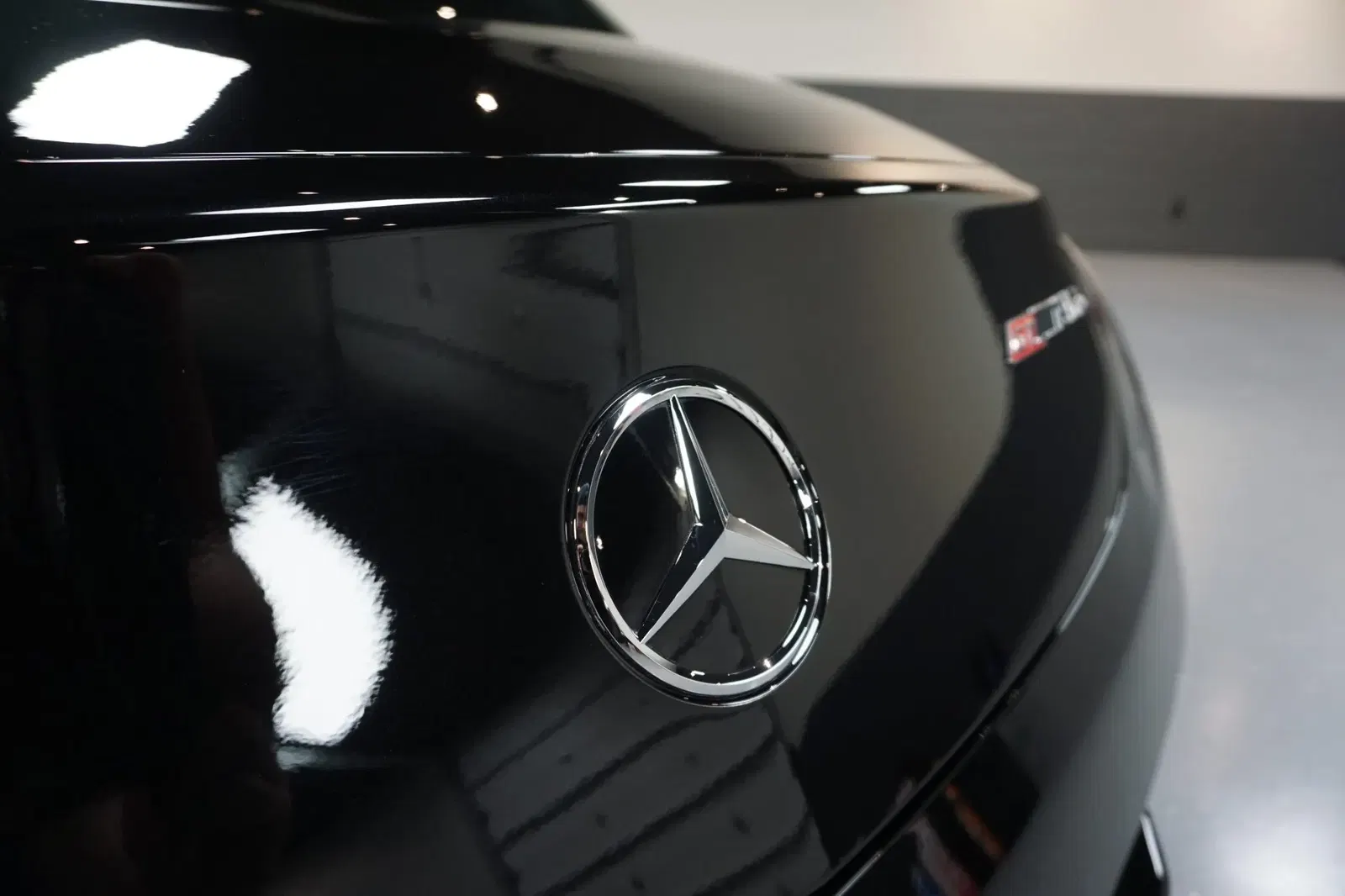 1,700-Mile 2013 Mercedes-Benz SLS AMG GT
