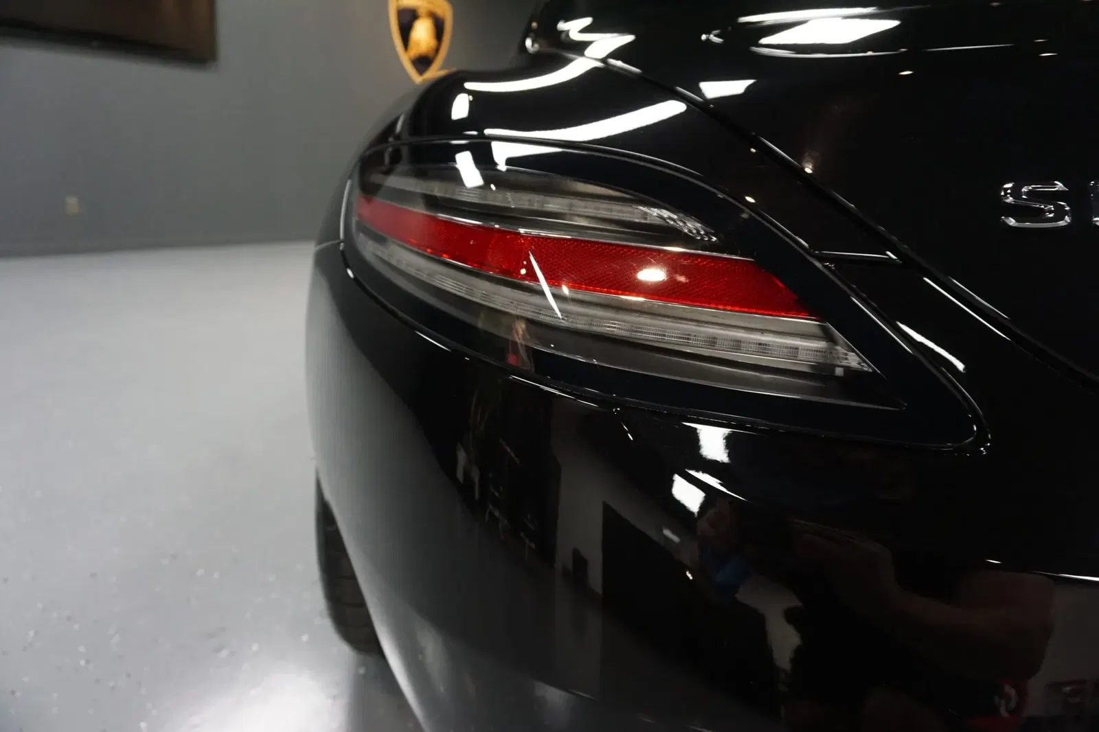 1,700-Mile 2013 Mercedes-Benz SLS AMG GT