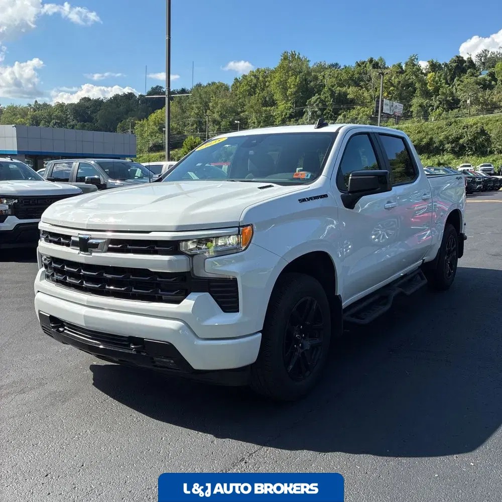 2025 Chevrolet Silverado 1500 RST