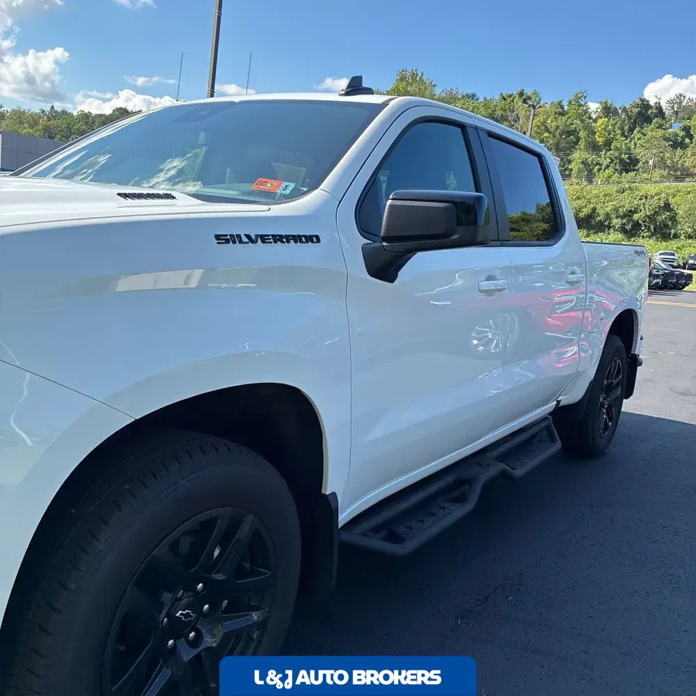 2025 Chevrolet Silverado 1500 RST