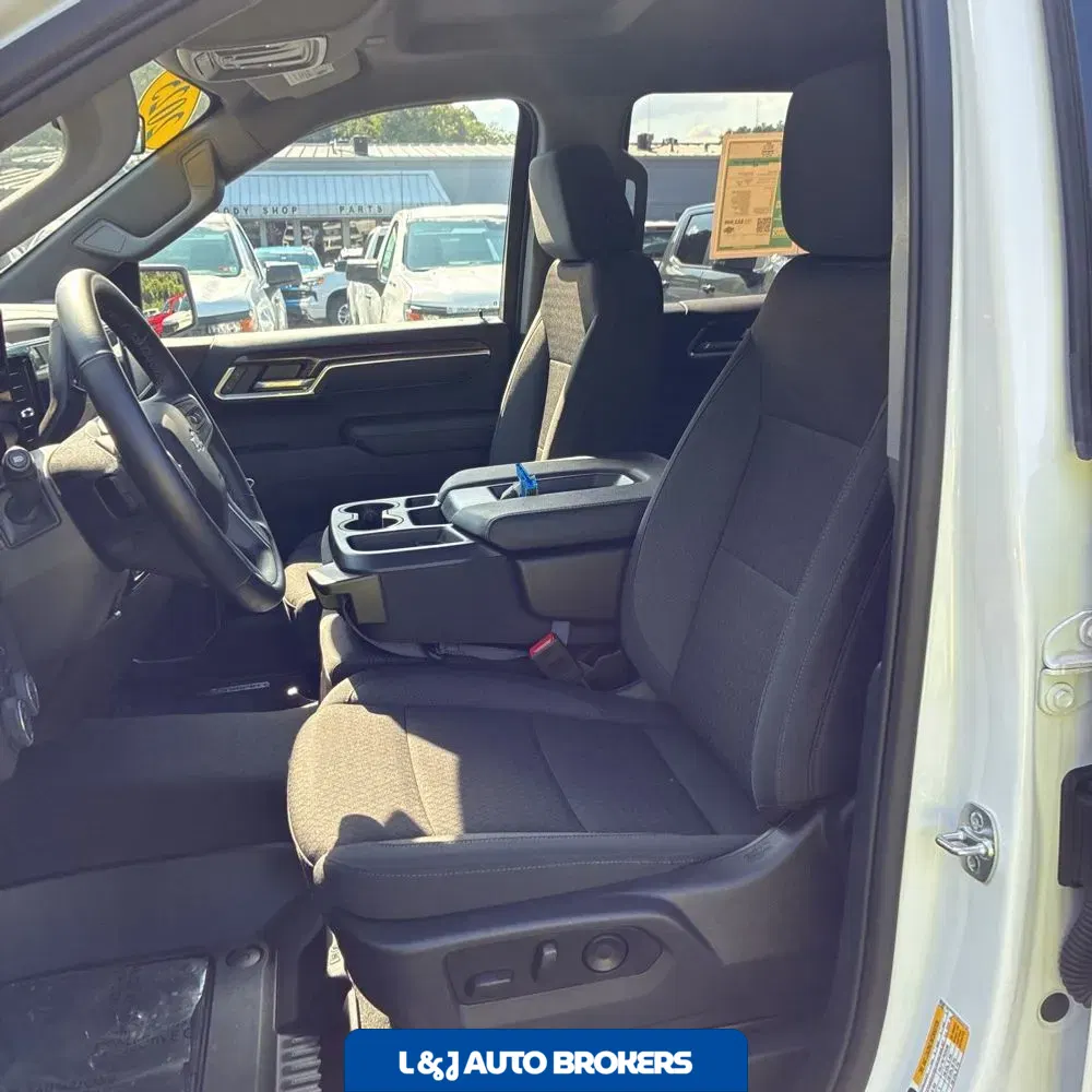 2025 Chevrolet Silverado 1500 RST