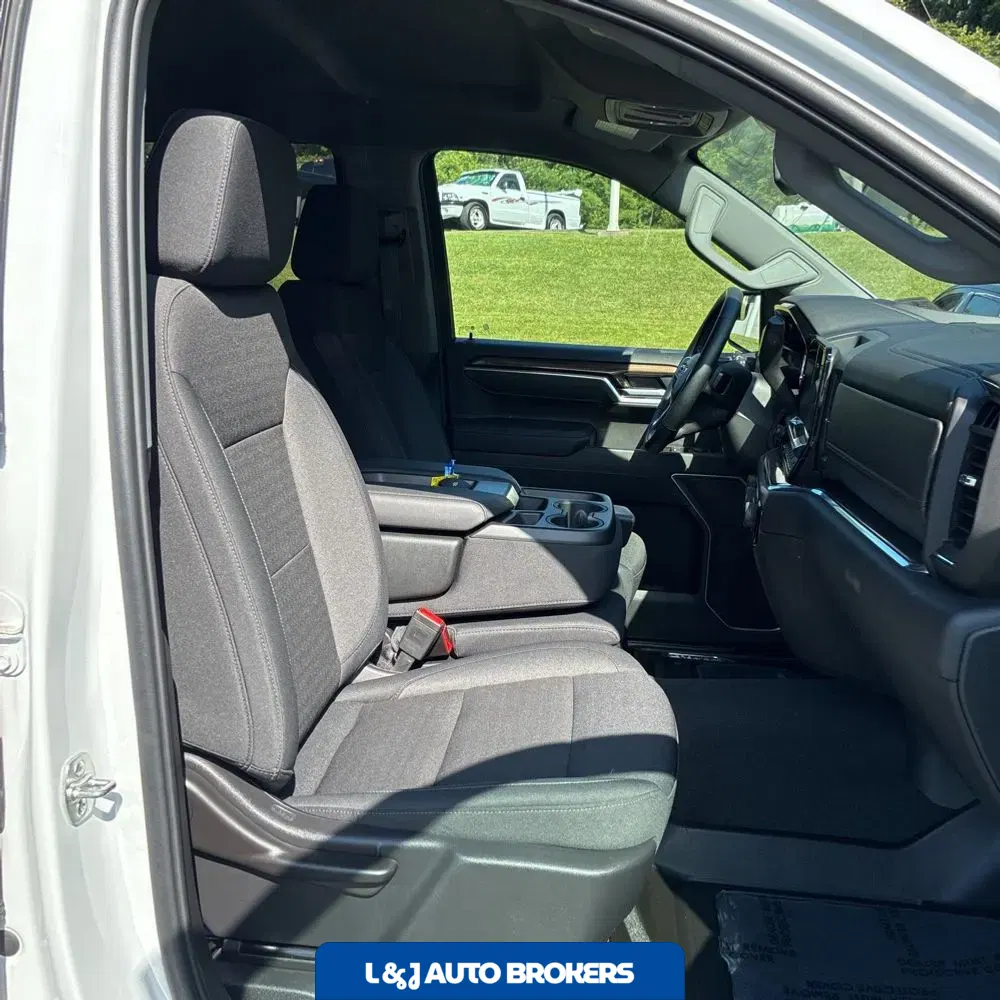 2025 Chevrolet Silverado 1500 RST