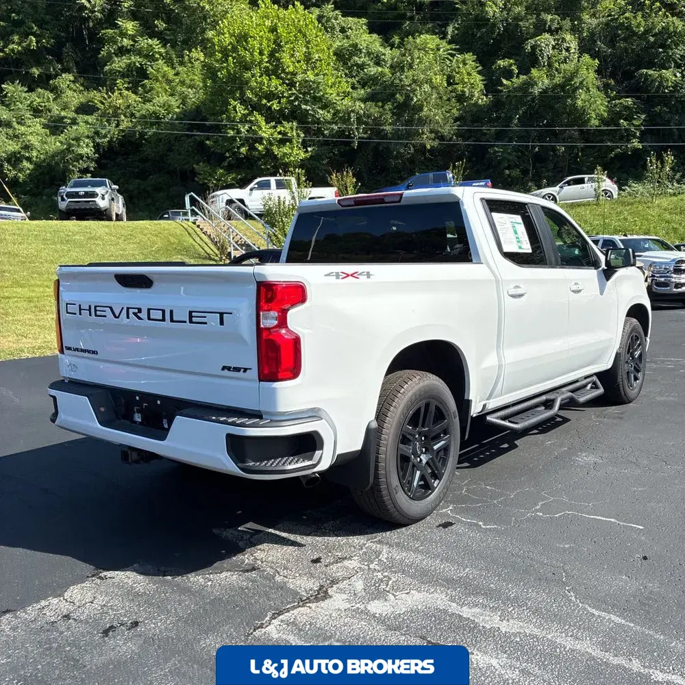 2025 Chevrolet Silverado 1500 RST