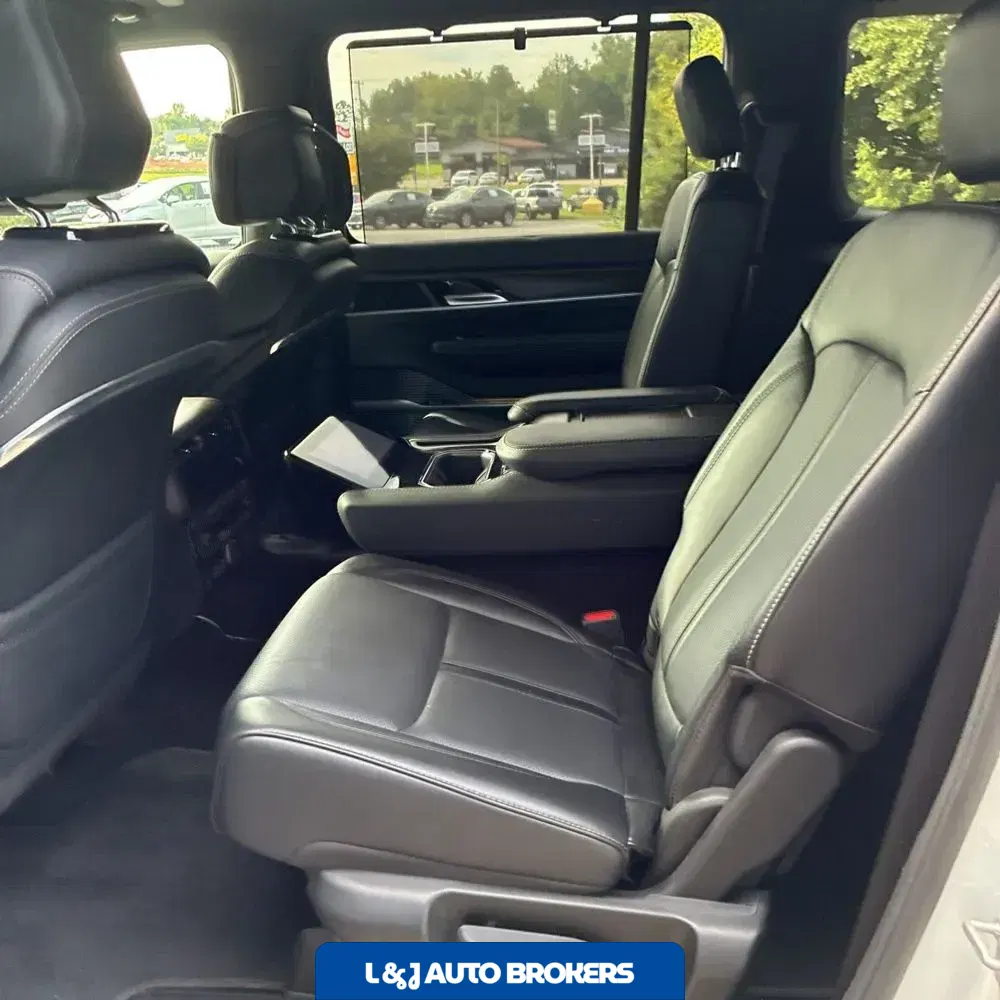 2024 Jeep Grand Wagoneer L Base