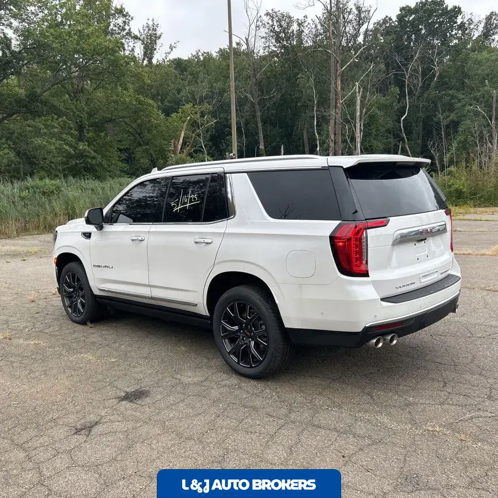 2023 GMC Yukon Denali