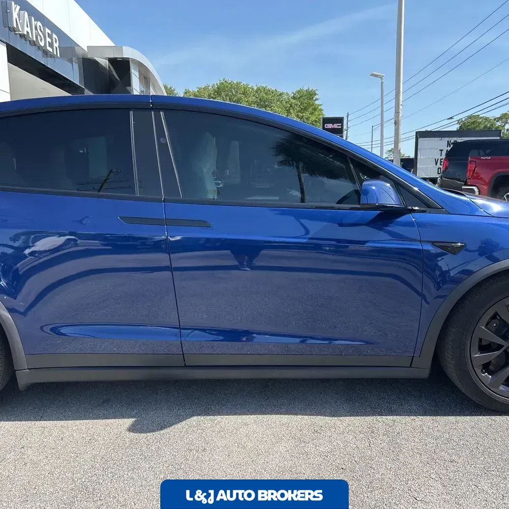 2022 Tesla Model X Plaid