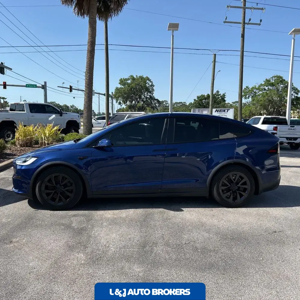 2022 Tesla Model X Plaid