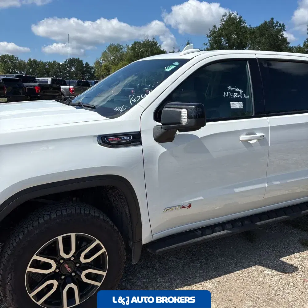 2023 GMC Sierra 1500 AT4