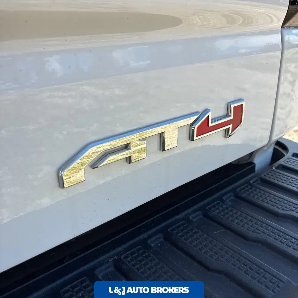 2023 GMC Sierra 1500 AT4