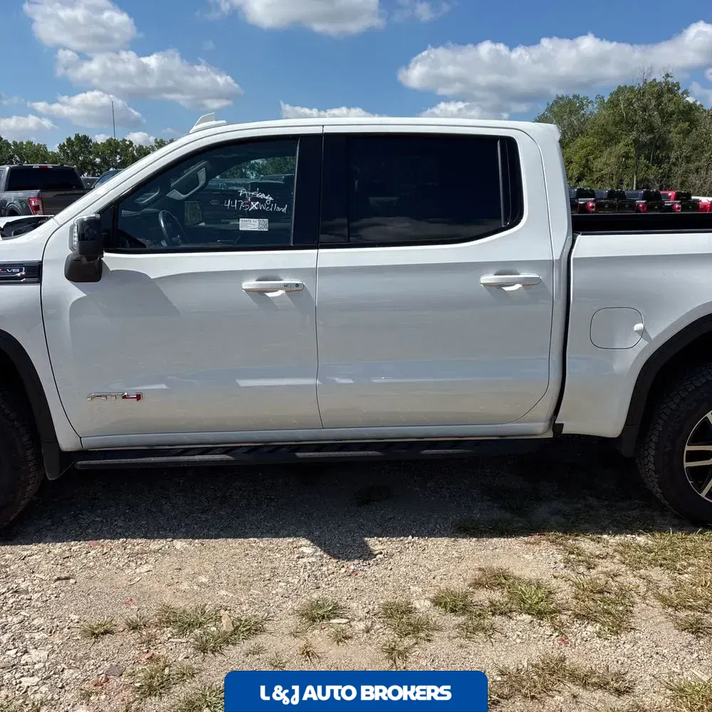 2023 GMC Sierra 1500 AT4
