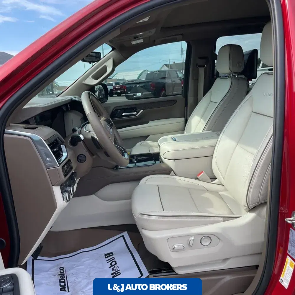 2025 GMC Yukon Denali