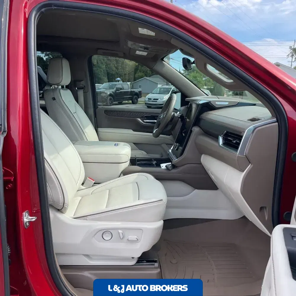 2025 GMC Yukon Denali