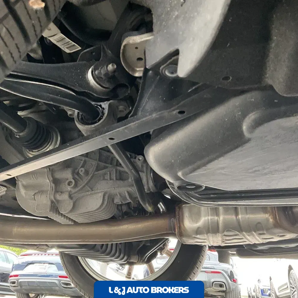 2023 Porsche Cayenne Base