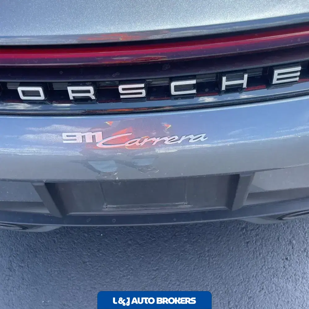 2025 Porsche 911 Carrera
