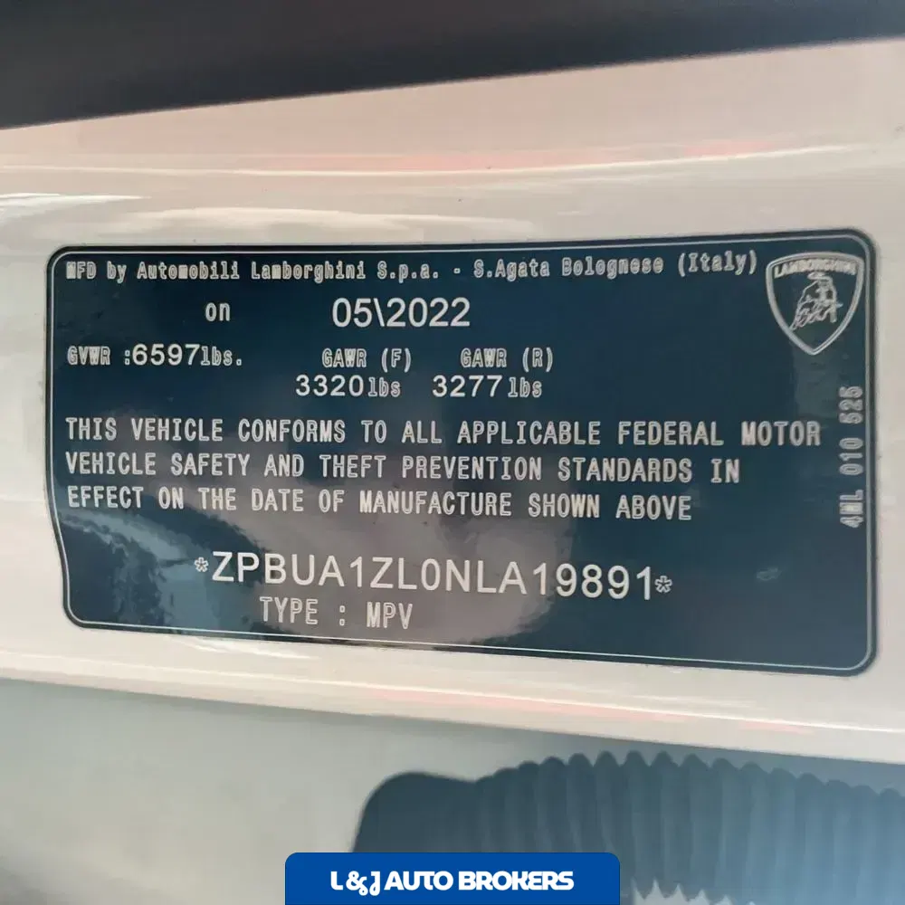 2022 Lamborghini Urus Base
