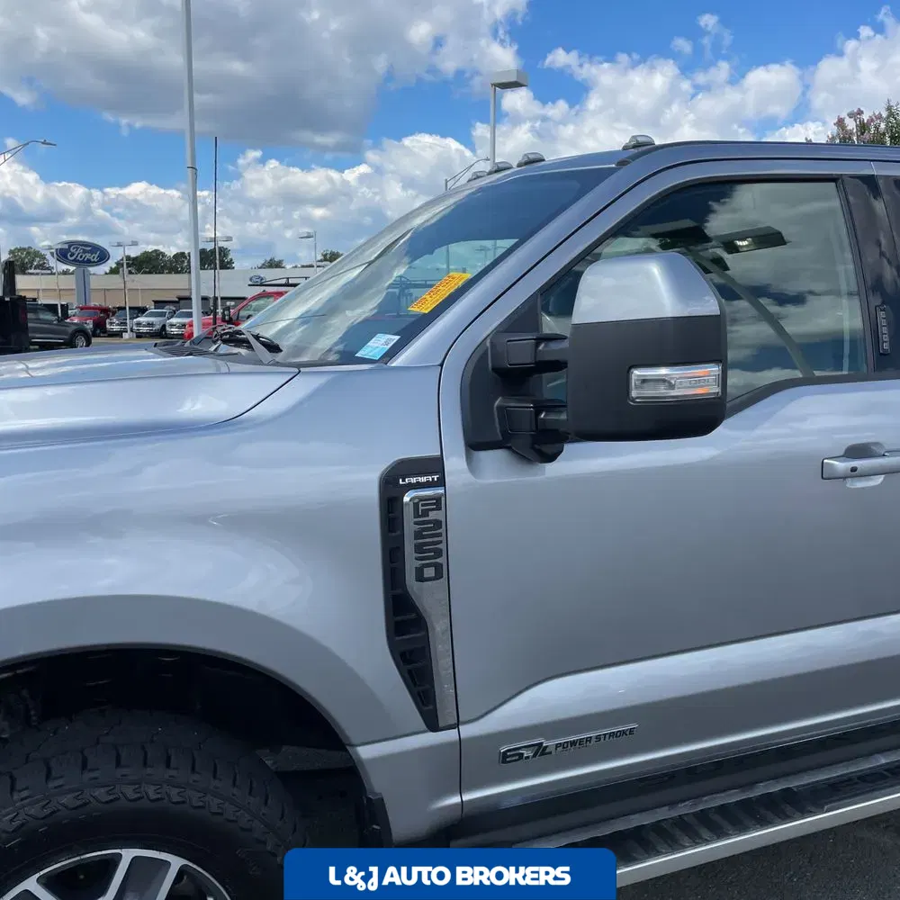 2023 Ford F-250 Super Duty Lariat