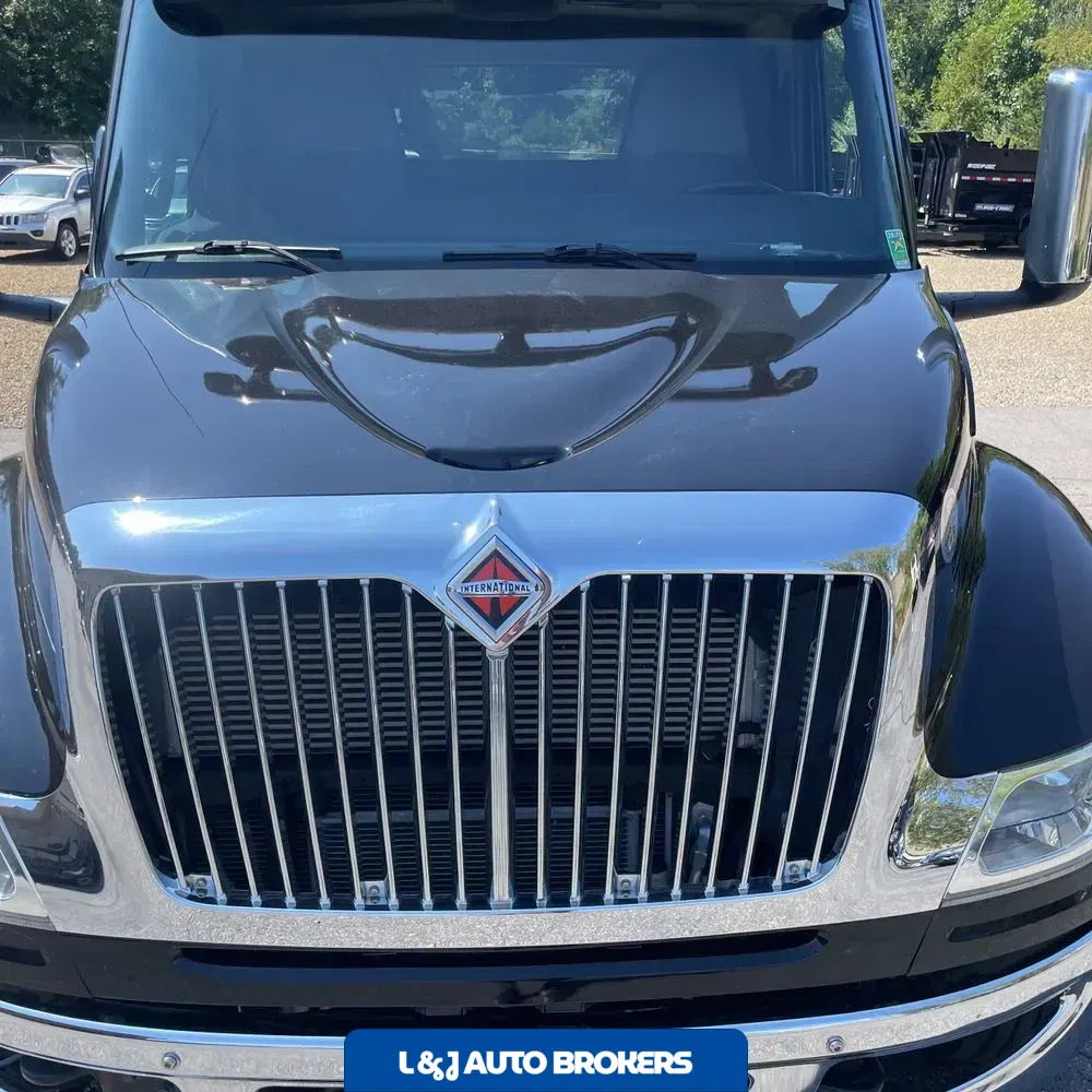 2021 International Commercial MV607 CA61-187 CONV CAB SBA TRUCK 4X2 6.7L