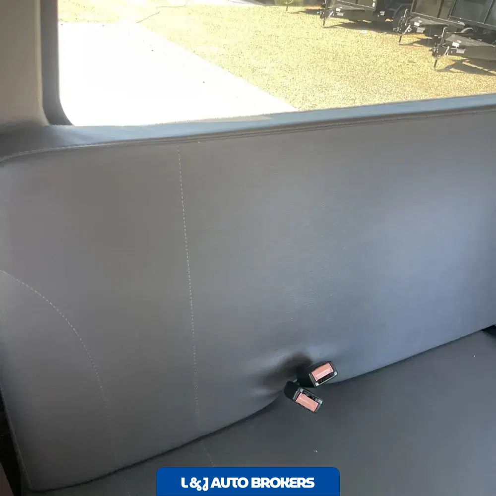 2021 International Commercial MV607 CA61-187 CONV CAB SBA TRUCK 4X2 6.7L