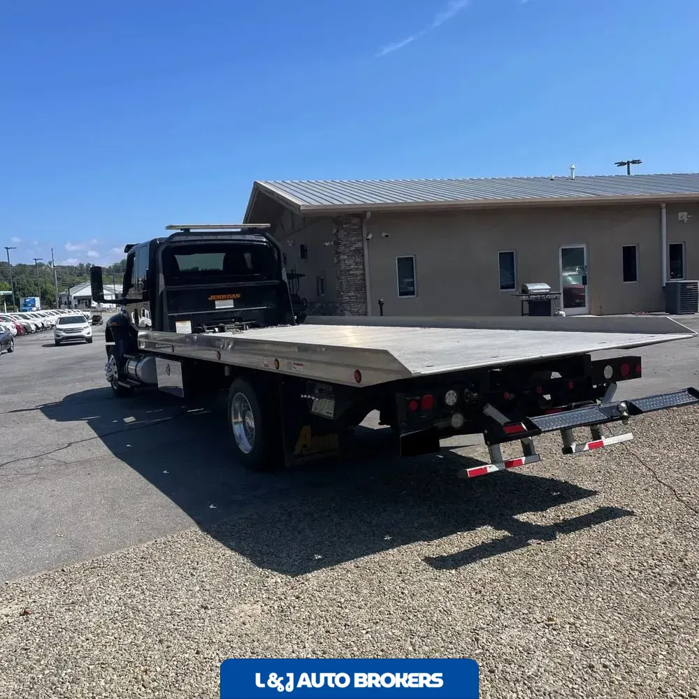 2021 International Commercial MV607 CA61-187 CONV CAB SBA TRUCK 4X2 6.7L