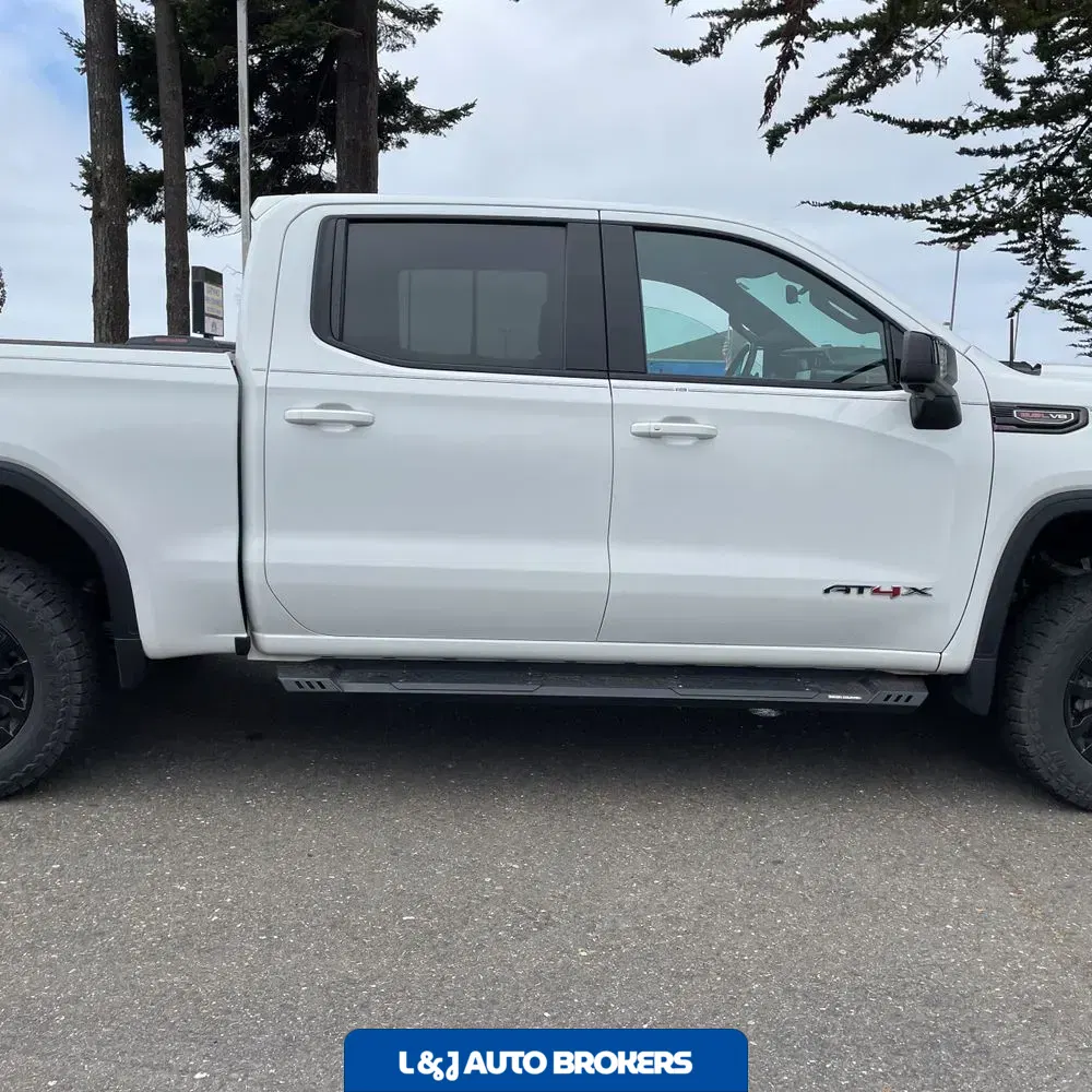 2023 GMC Sierra 1500 AT4X