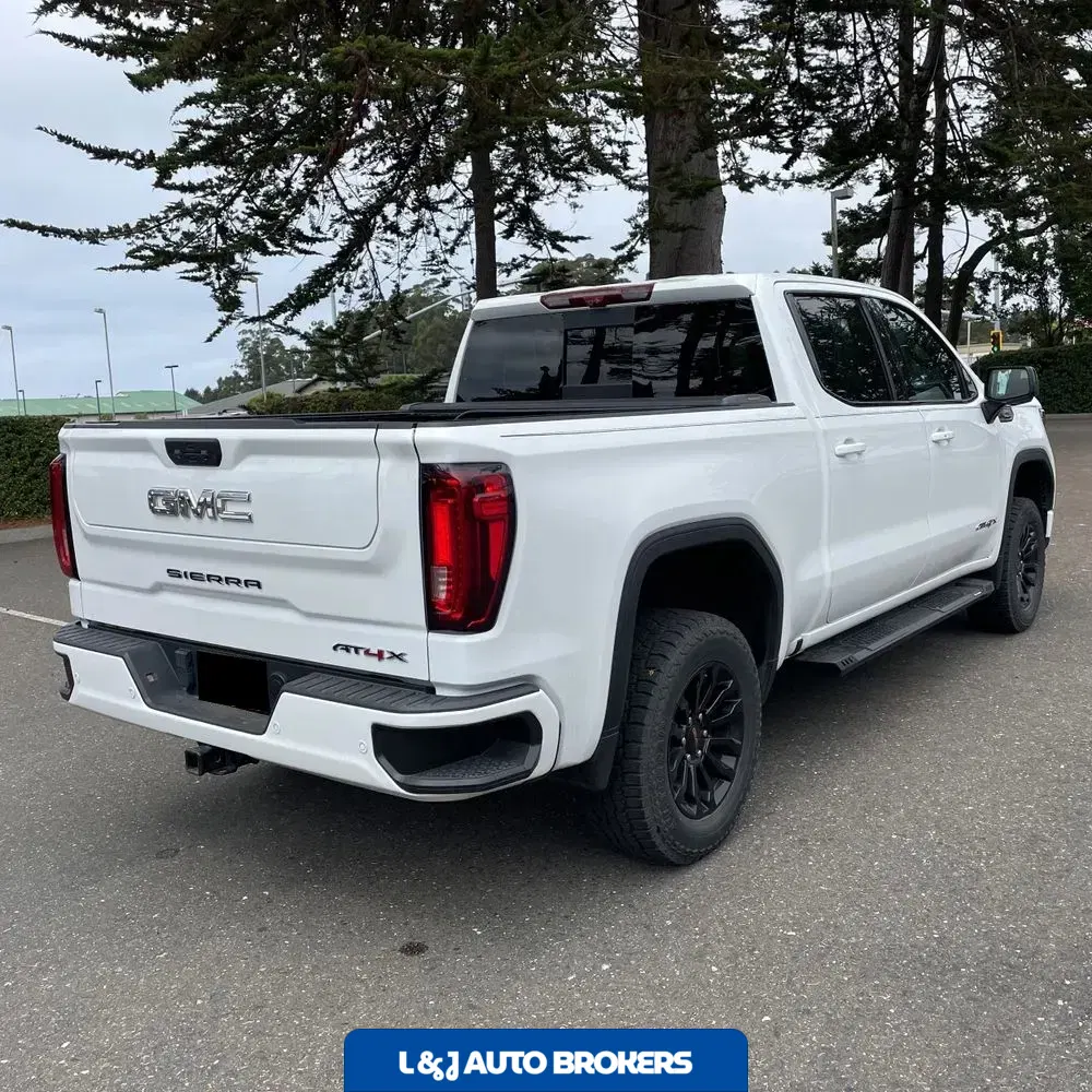 2023 GMC Sierra 1500 AT4X