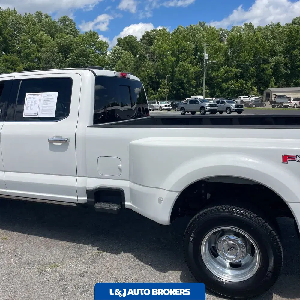 2024 Ford F-350 Super Duty Platinum