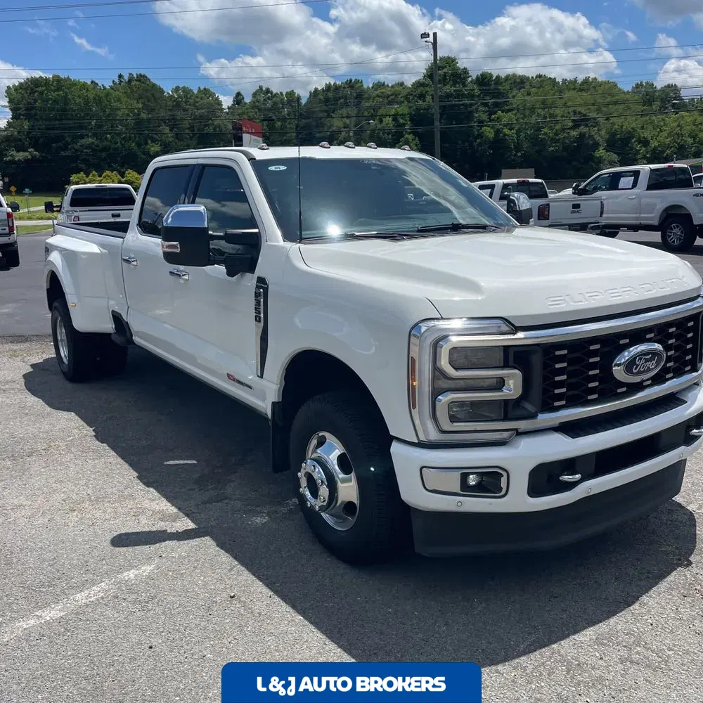 2024 Ford F-350 Super Duty Platinum