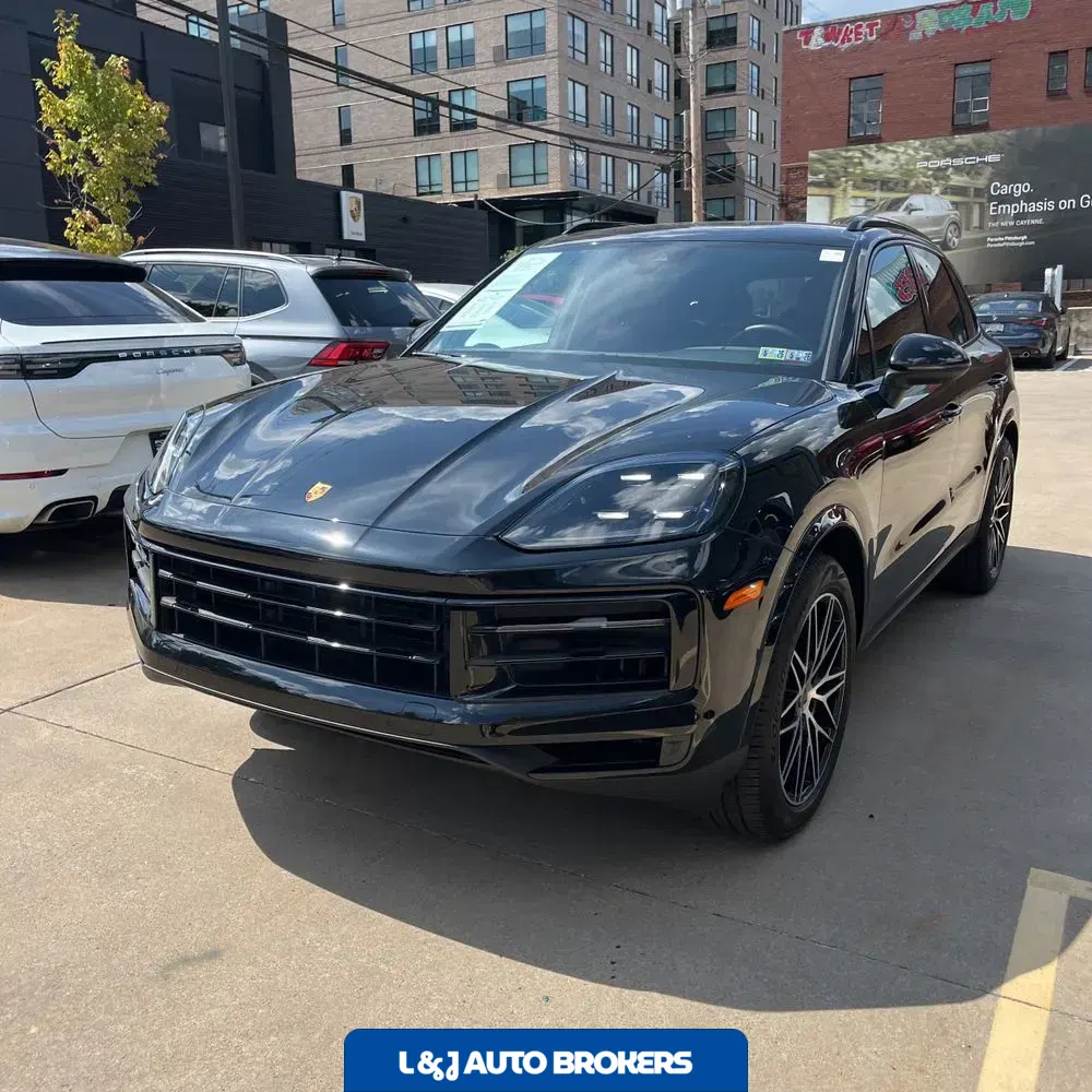 2024 Porsche Cayenne Base