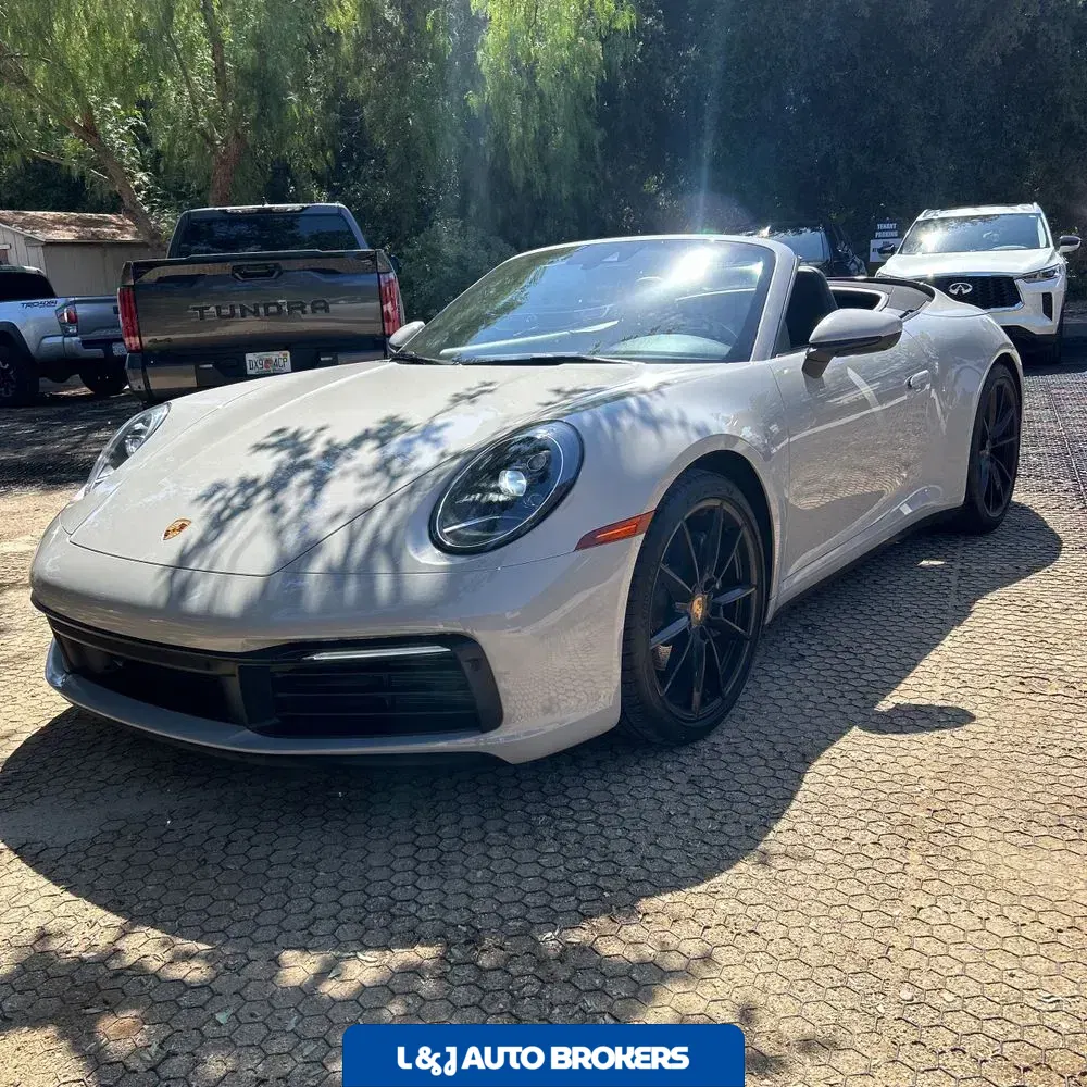 2021 Porsche 911 Carrera