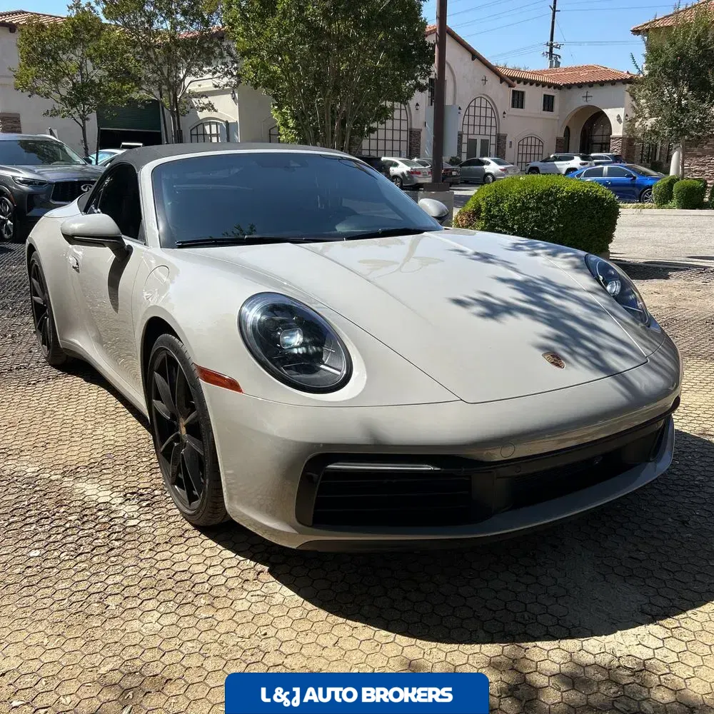 2021 Porsche 911 Carrera