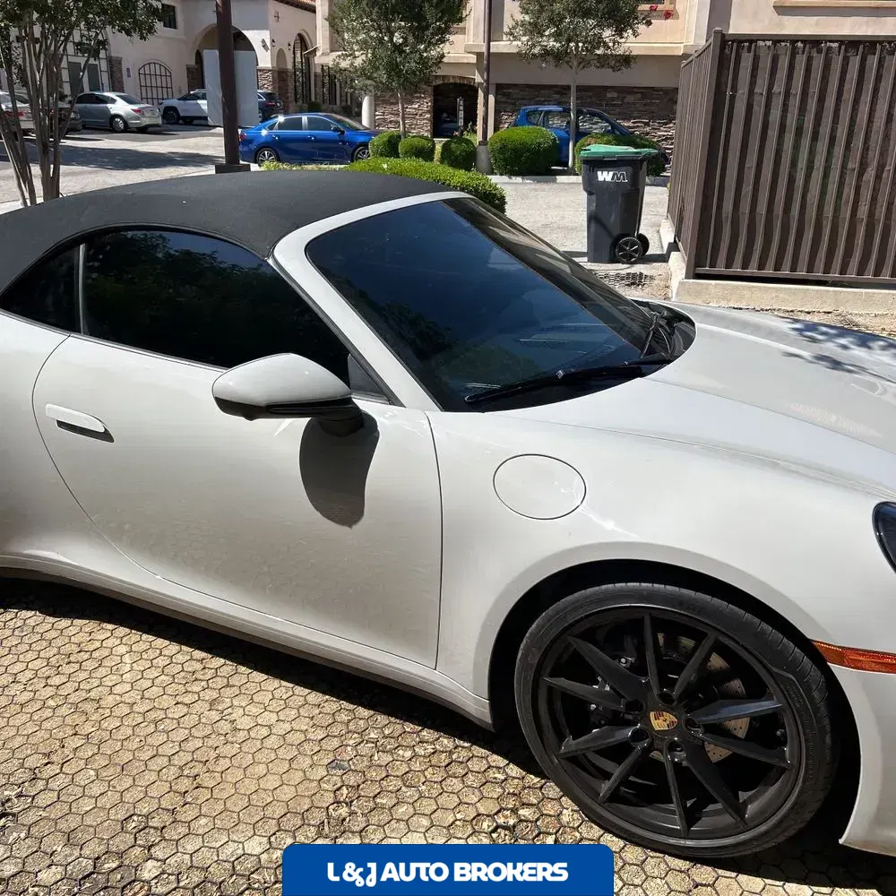 2021 Porsche 911 Carrera