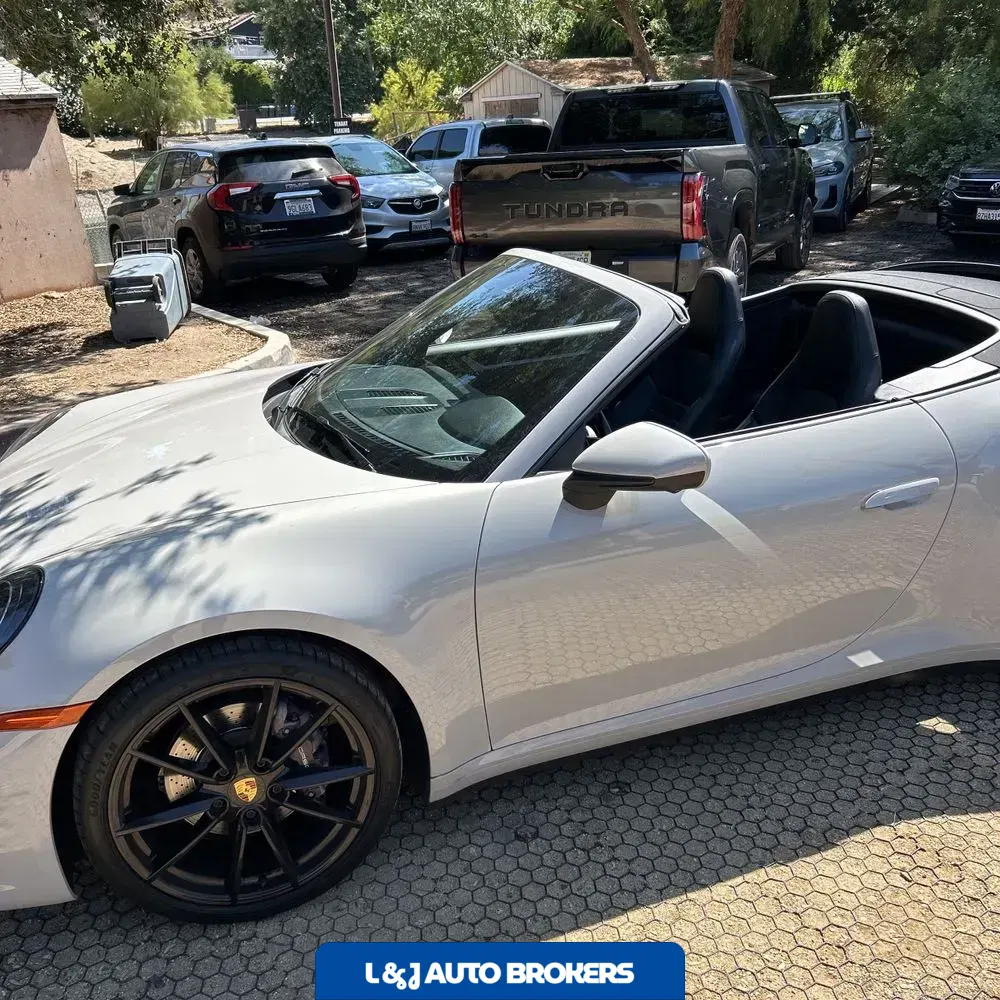 2021 Porsche 911 Carrera